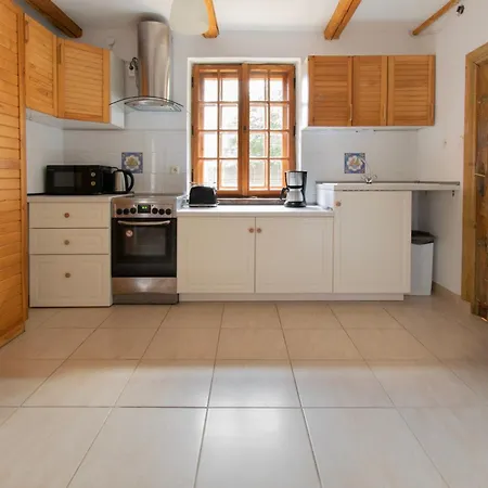 Appartement House With Garden Królowej Jadwigi Street *