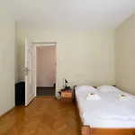 House With Garden Krolowej Jadwigi Street Appartamento