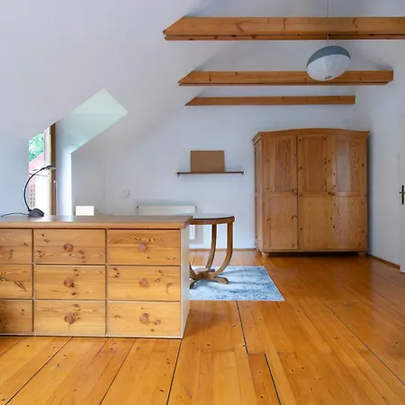 公寓 House With Garden Krolowej Jadwigi Street 克拉科夫