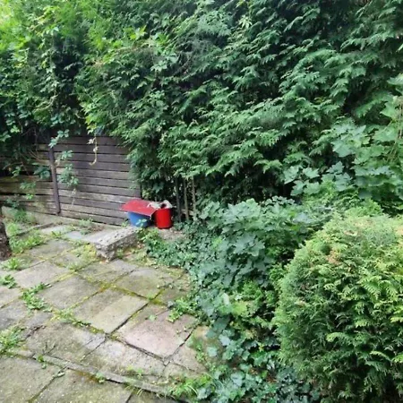 House With Garden Krolowej Jadwigi Street Διαμέρισμα